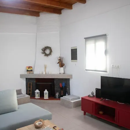 Livadi House *