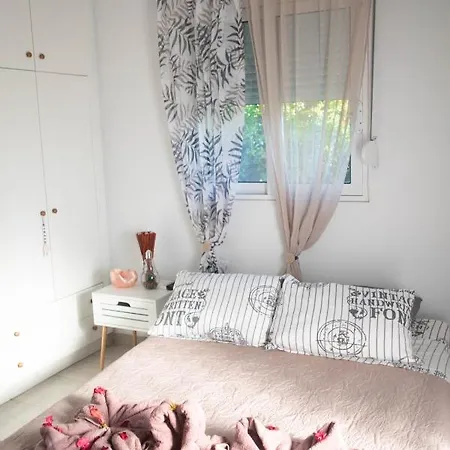 Livadi House Prázdninový dům *