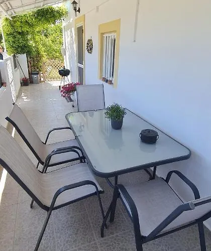 Livadi House Theológos