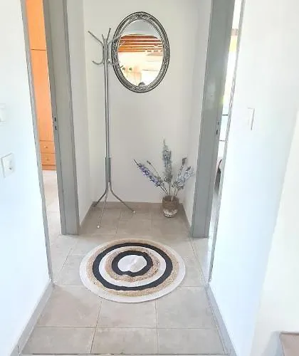 Livadi House بيت للعطل Theológos