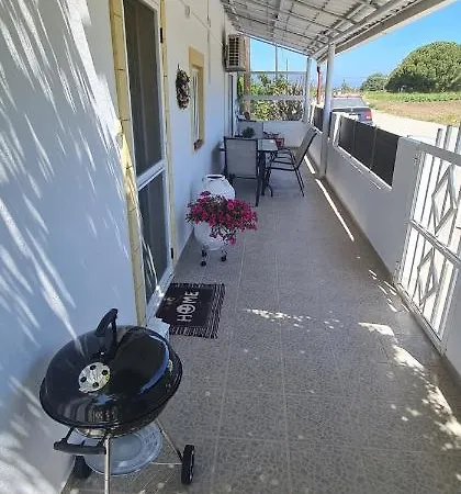 Livadi House * Theológos